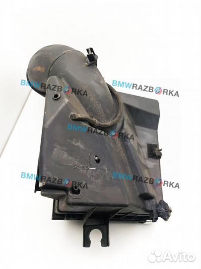 Корпус воздушногo фильтра BMW X5 E53 2002