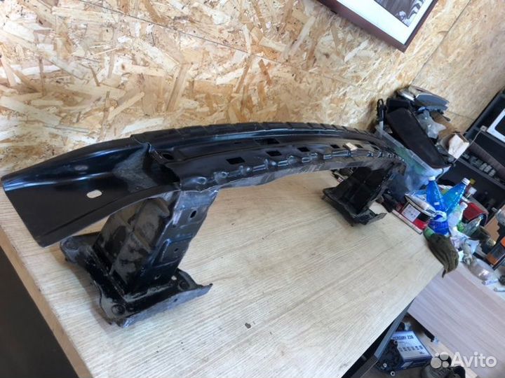 Усилитель бампера задний Mercedes-Benz Gl-Class