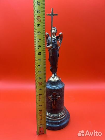 Статуэтка архангел на змеевике