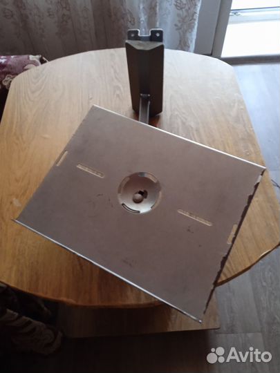 Кронштейн для телевизора на стену