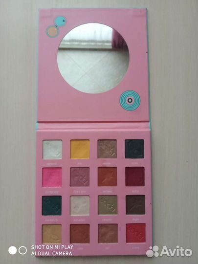 Тени для век