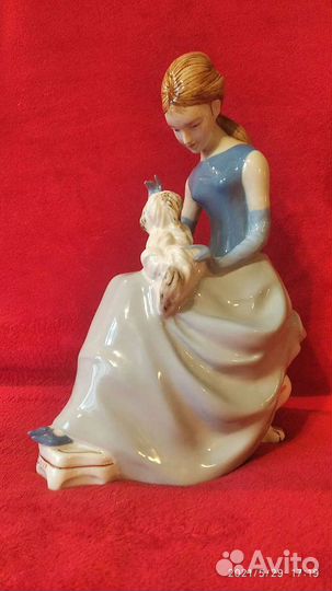 Фарфоровая статуэтка, Royal Dux