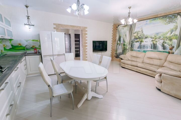 Таунхаус 130 м² на участке 3 сот.