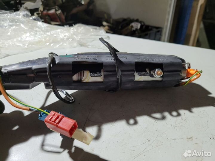 Airbag боковая в сиденье правая Peugeot 406