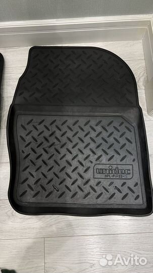 Ковры резиновые в авто