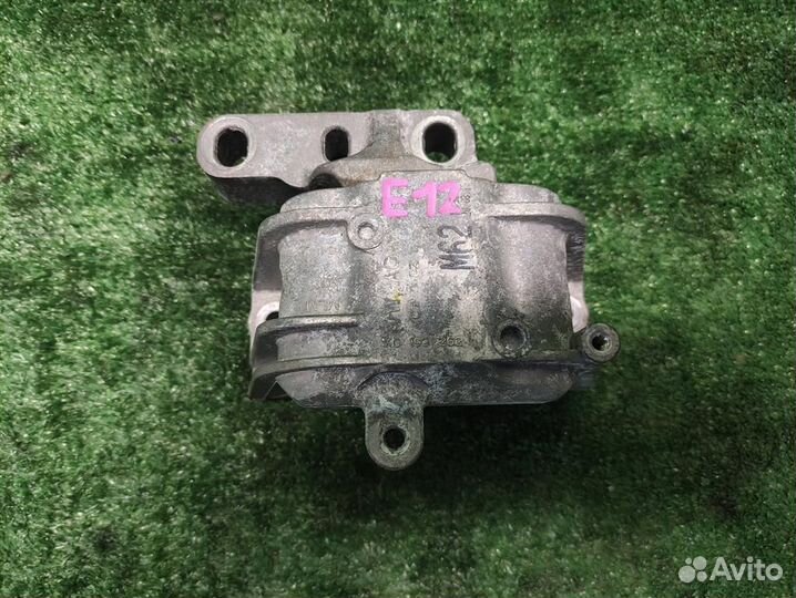 Опора (подушка) двигателя правая volkswagen Caddy