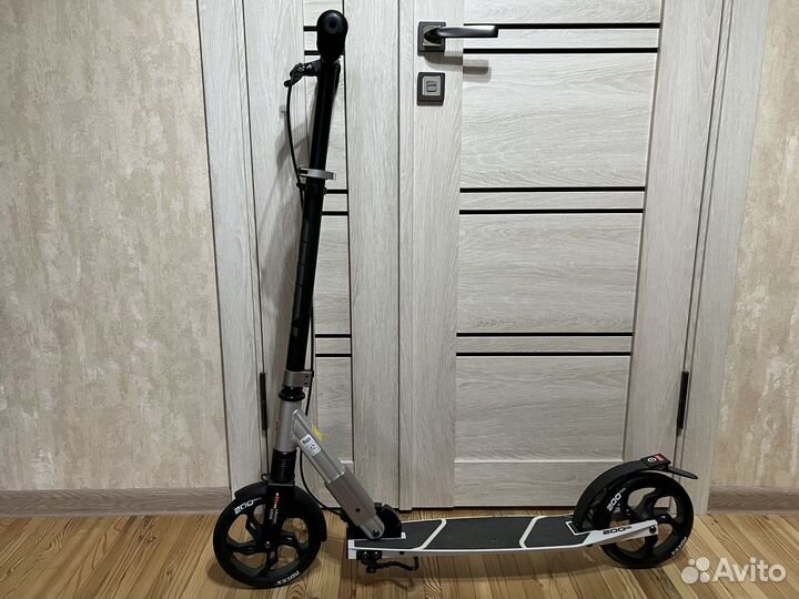 Самокат scooter 200