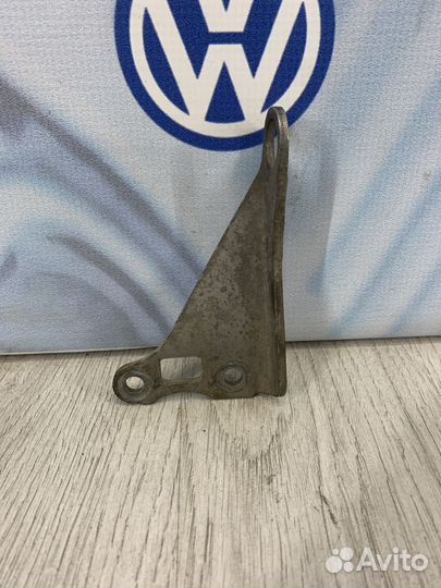 Кронштейн volkswagen polo 5