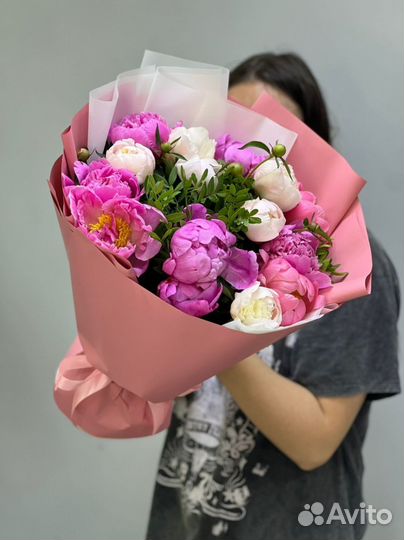 Букет пионов
