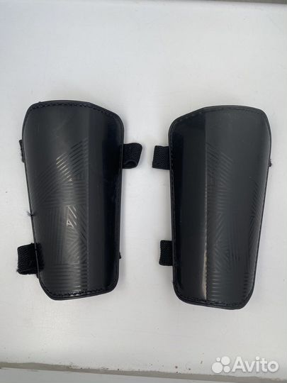 Футбольные щитки Декатлон детские