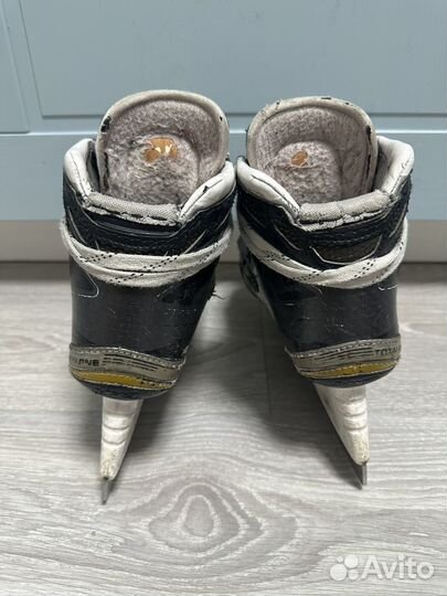 Хоккейные коньки Bauer (хоккей с мячом)