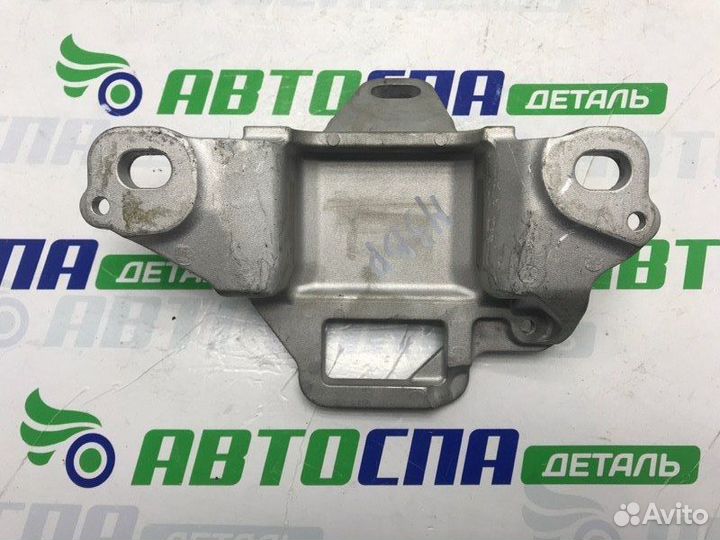 Кронштейн опоры двигателя левый Mazda 3 BP PE / P5