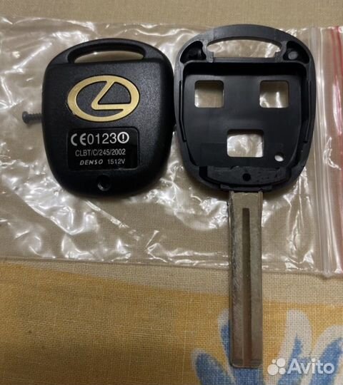 Ключ зажигания Lexus