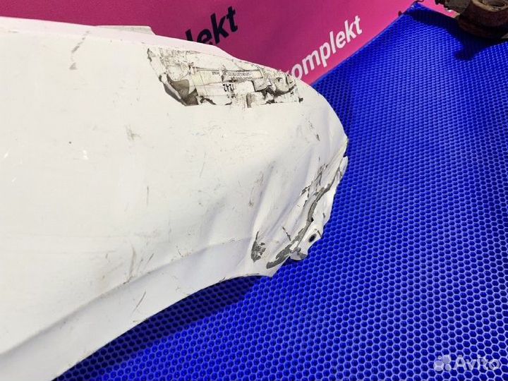 Крыло переднее правое R