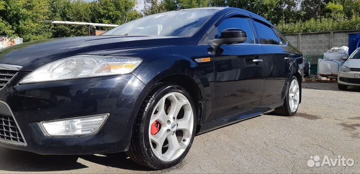 Пластиковые накладки порогов Ford Mondeo IV