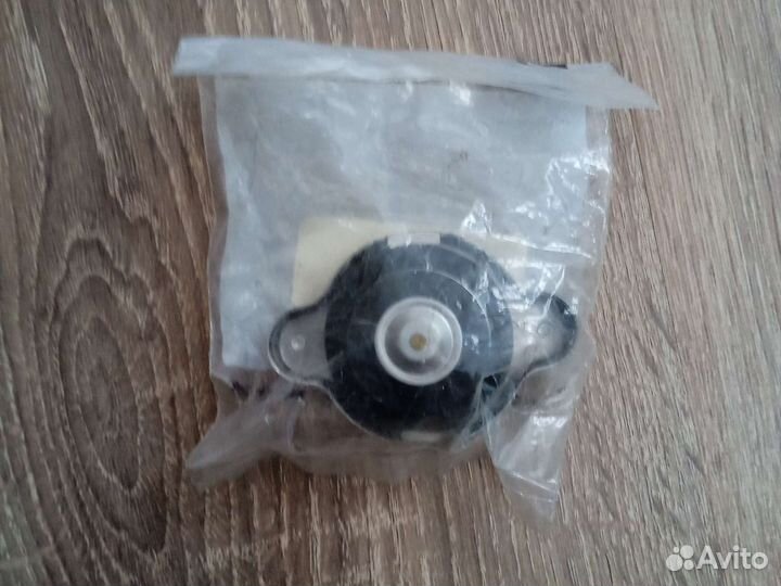 Крышка расширительного бачка BRP