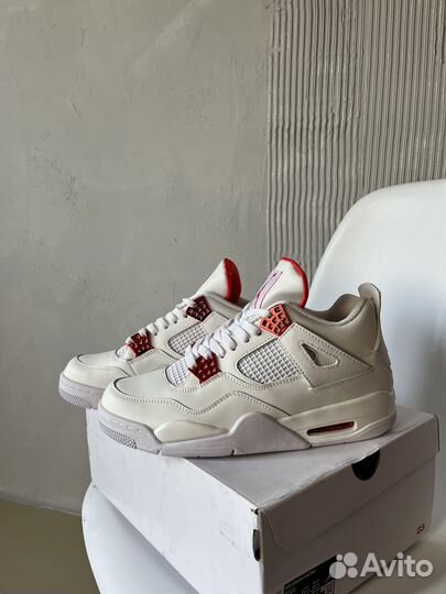 Кроссовки Nike Air Jordan 4 Retro цвет белый