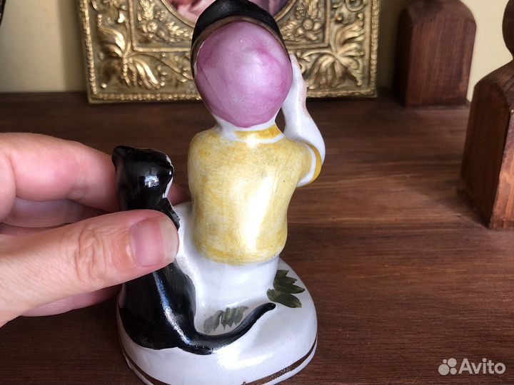 Фарфоровые статуэтки