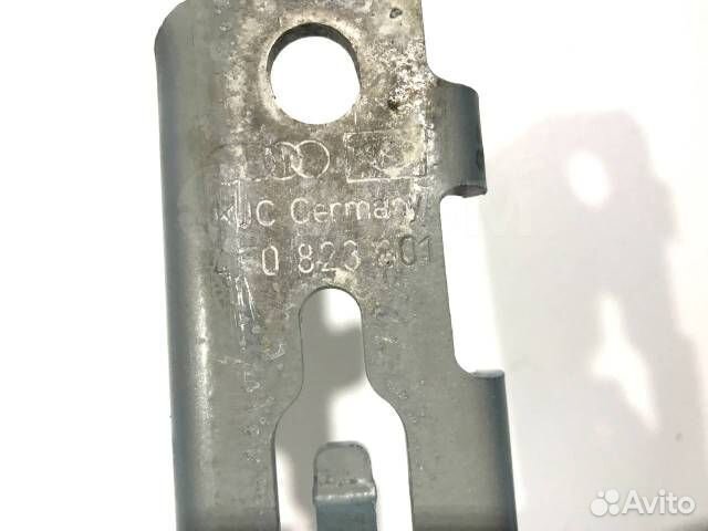 Петля капота левая Audi A6 C6