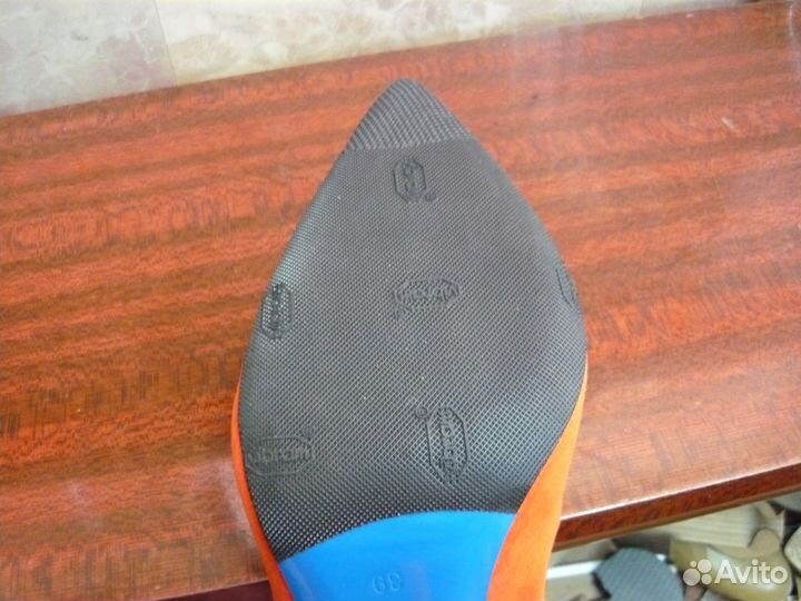 Ремонт брендовой обуви