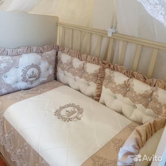 Набор в детскую кроватку