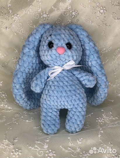 Зайчик плюшевый ручной работы