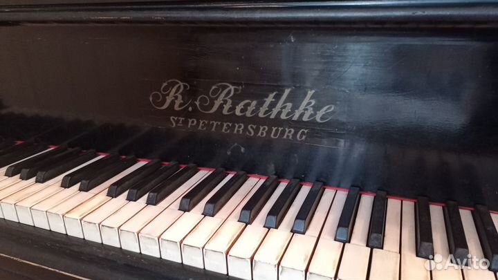 Рояль кабинетный