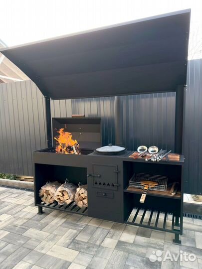 Мангал с крышей и печью
