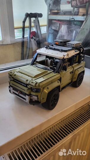 Lego technic 42110 land rover defender