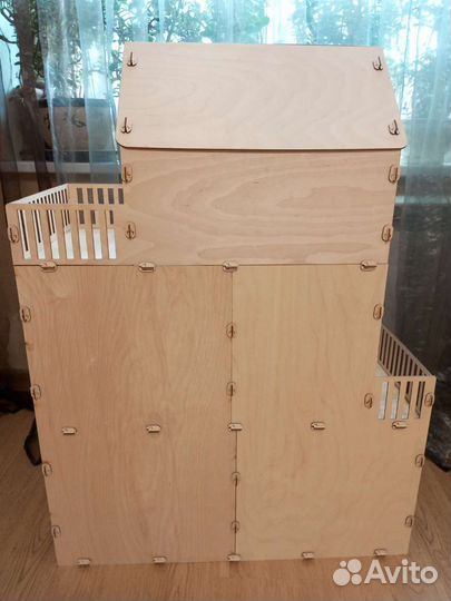 Большой кукольный домик