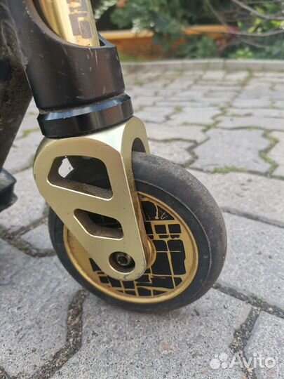 Трюковой самокат teach team