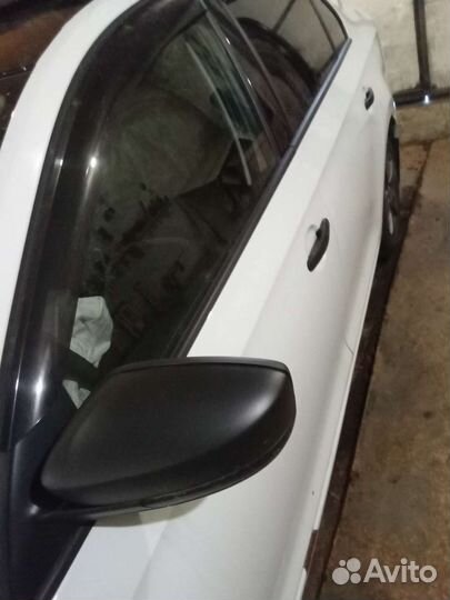 Skoda rapid зеркало стекло