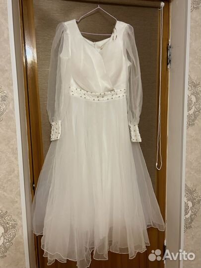 Платье праздничное белое
