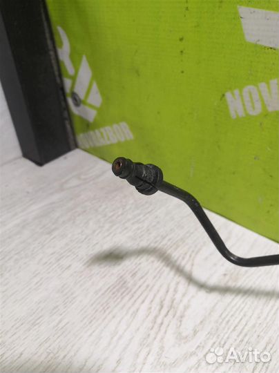 Трубка цилиндра сцепления Шкода Октавия А4