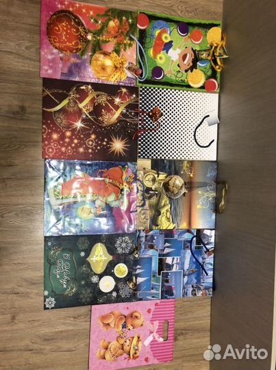 Пакеты бумажные подарочные