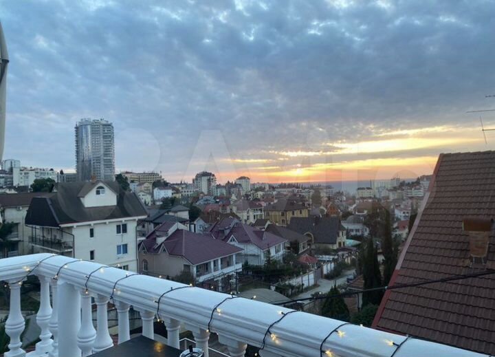 3-к. квартира, 104,7 м², 4/4 эт.