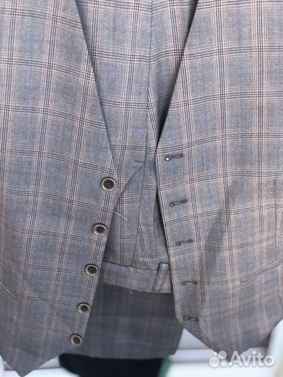 Мужской костюм тройка 48