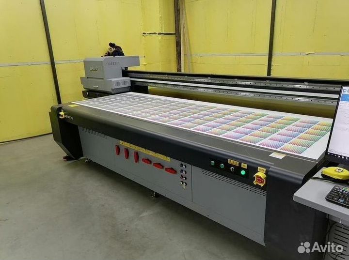 Планшетный уф-принтер xenons