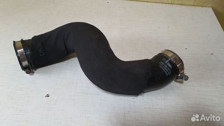 Патрубок интеркулера Audi Q5