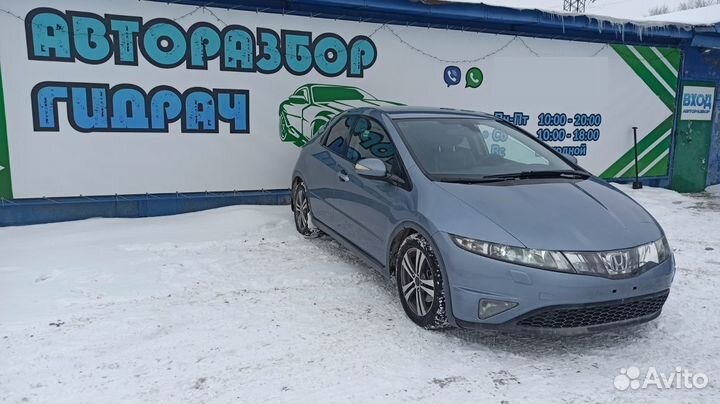 Уголок двери задней левой внутренний Honda Civic 5