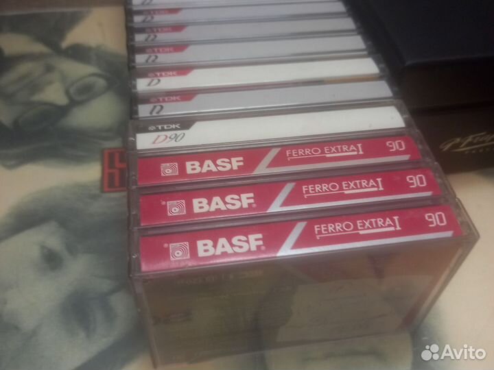Аудиокассеты с записью