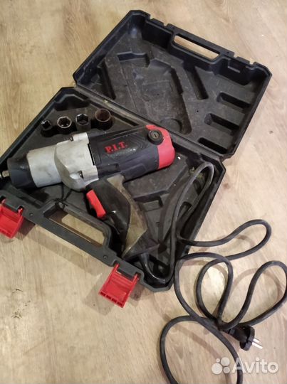 Гайковёрт электрический 220в состояние нового