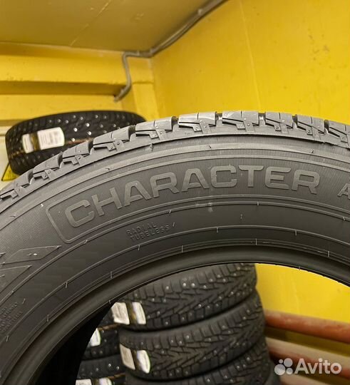 Ikon Tyres Character Ice 7 SUV 255/55 R18 109T