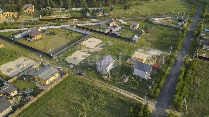 Дом 69 м² на участке 4 сот.