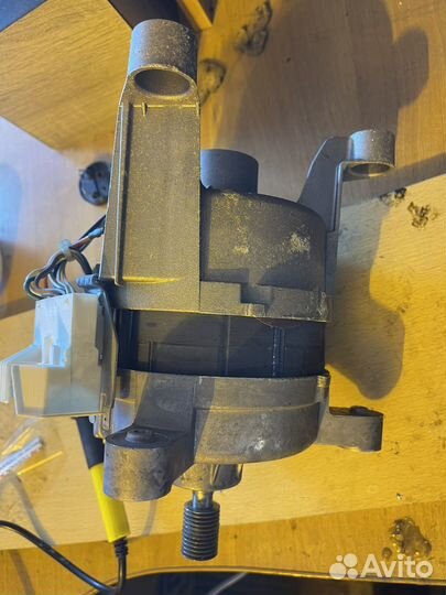 Стиральная машина бу на з/ч zanussi