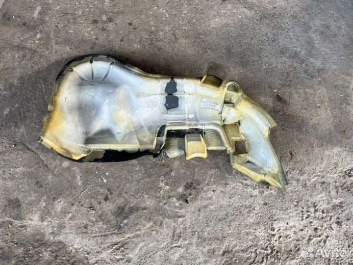 Шумоизоляция задняя правая Volvo Xc90 внедорожник