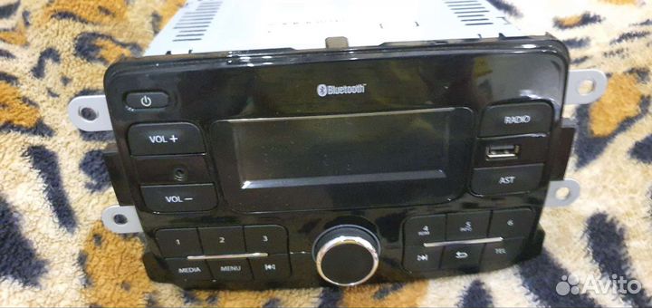 Штатная магнитола renault sandero 2