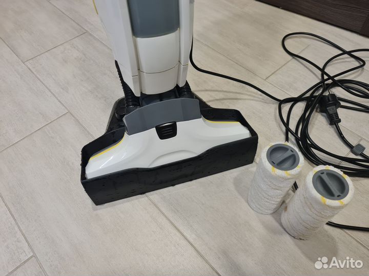 Электрическая швабра Karcher FC 5 со шнуром