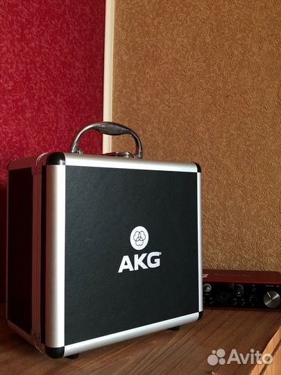 Студийный конденсаторный микрофон akg p420