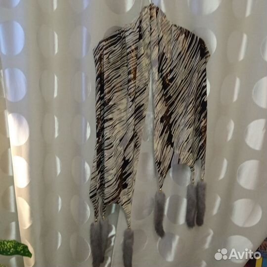 Шаль,палантин с кистями из голубой норки